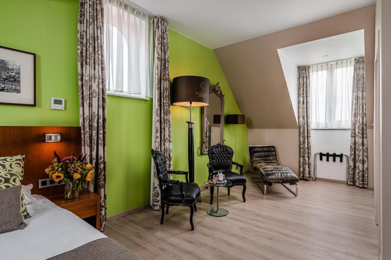 Hotel De Pupiter Kluisbergen Eksteriør billede